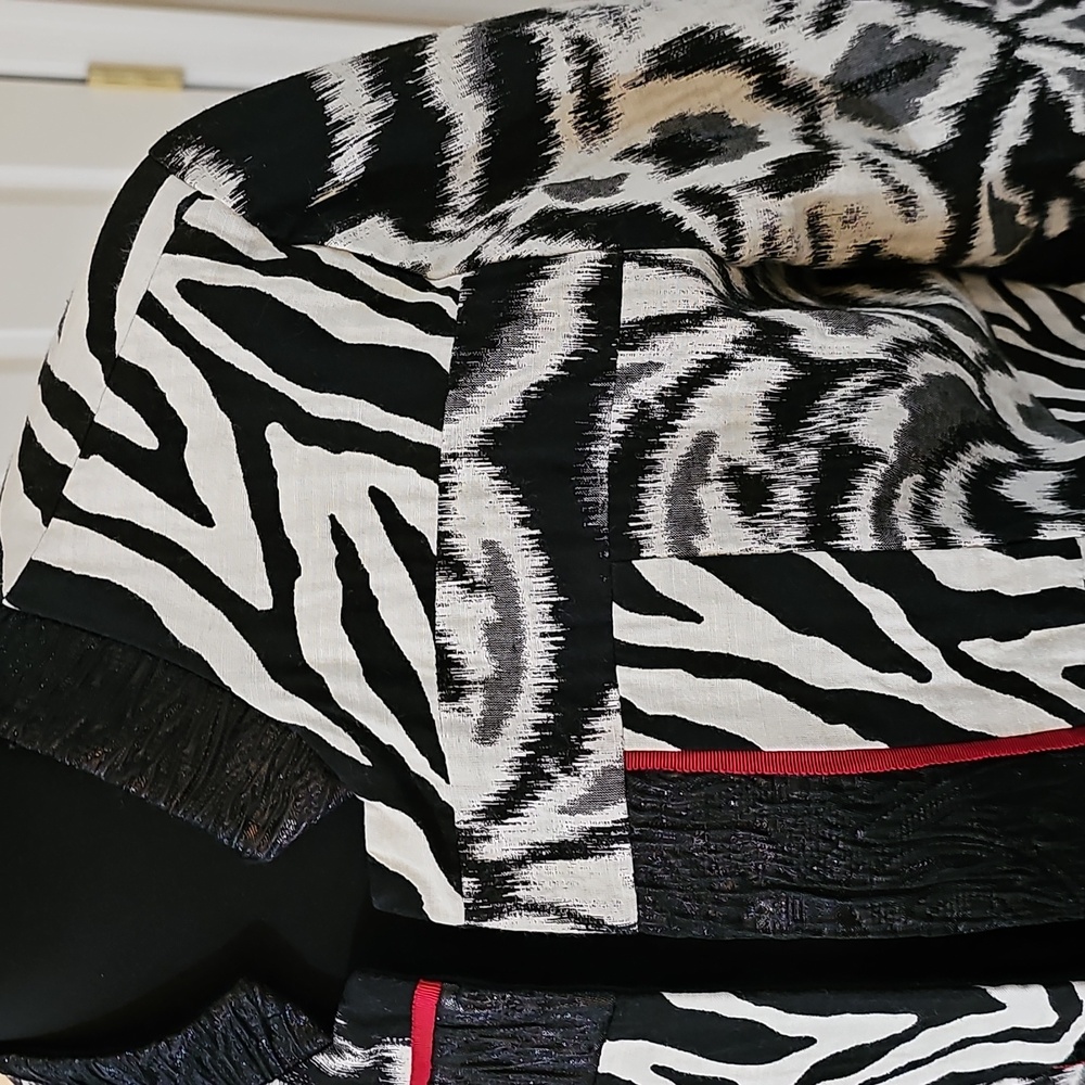 Jacket - Picture 5 of 16